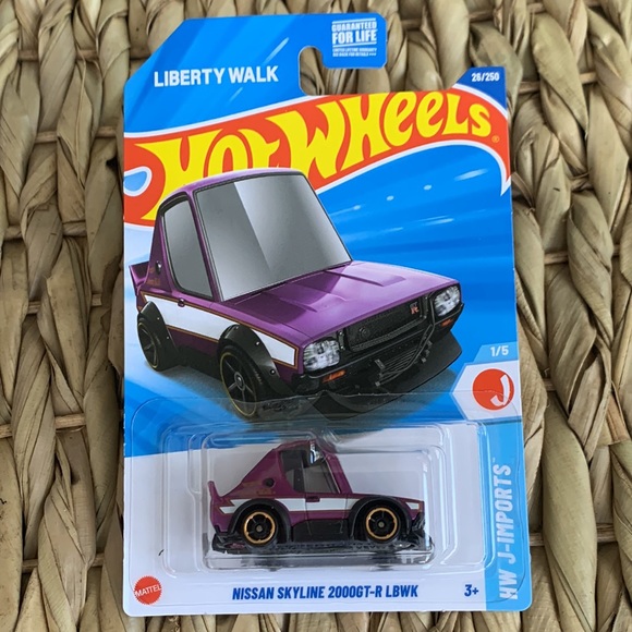 Nissan Skyline 2000GT-R LBWK Tooned Liberty Walk Hot Wheels Hotwheels 2025 New - Picture 5 of 6